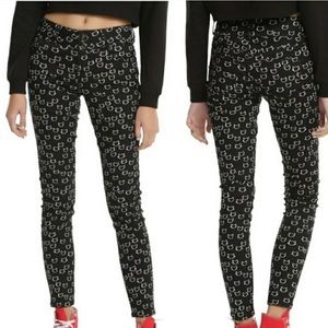 Black Heart Cat Skinnies